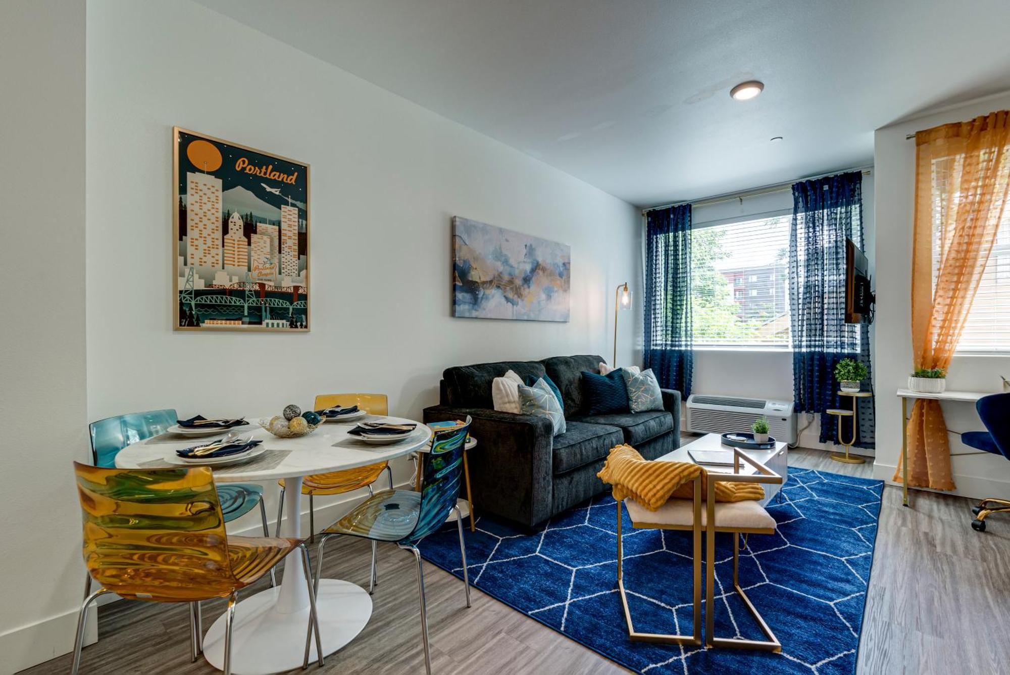 Holiday home Bright & Cozy Walkable Alberta Condo, Fast Wifi, & Quite *